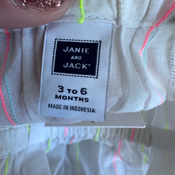 Janie & Jack Girl Baby 3-6 months NEW Romper Shortall‎ Ruffle White sparkle - Picture 5 of 6